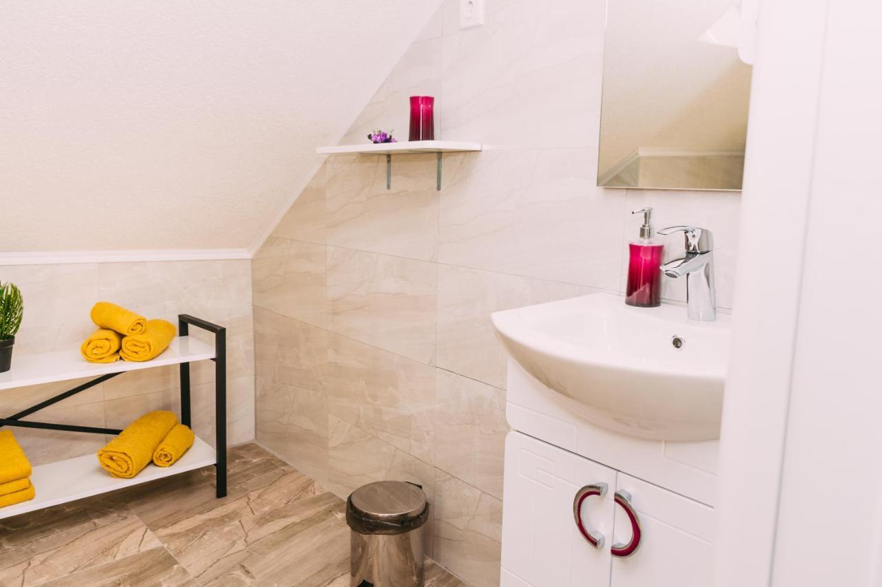 Apartmani Markesic Ramsko Jezero Prozor Kültér fotó