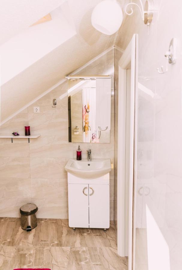 Apartmani Markesic Ramsko Jezero Prozor Kültér fotó