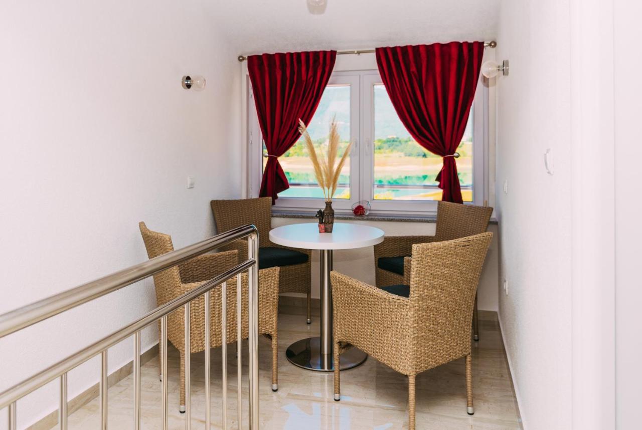 Apartmani Markesic Ramsko Jezero Prozor Kültér fotó