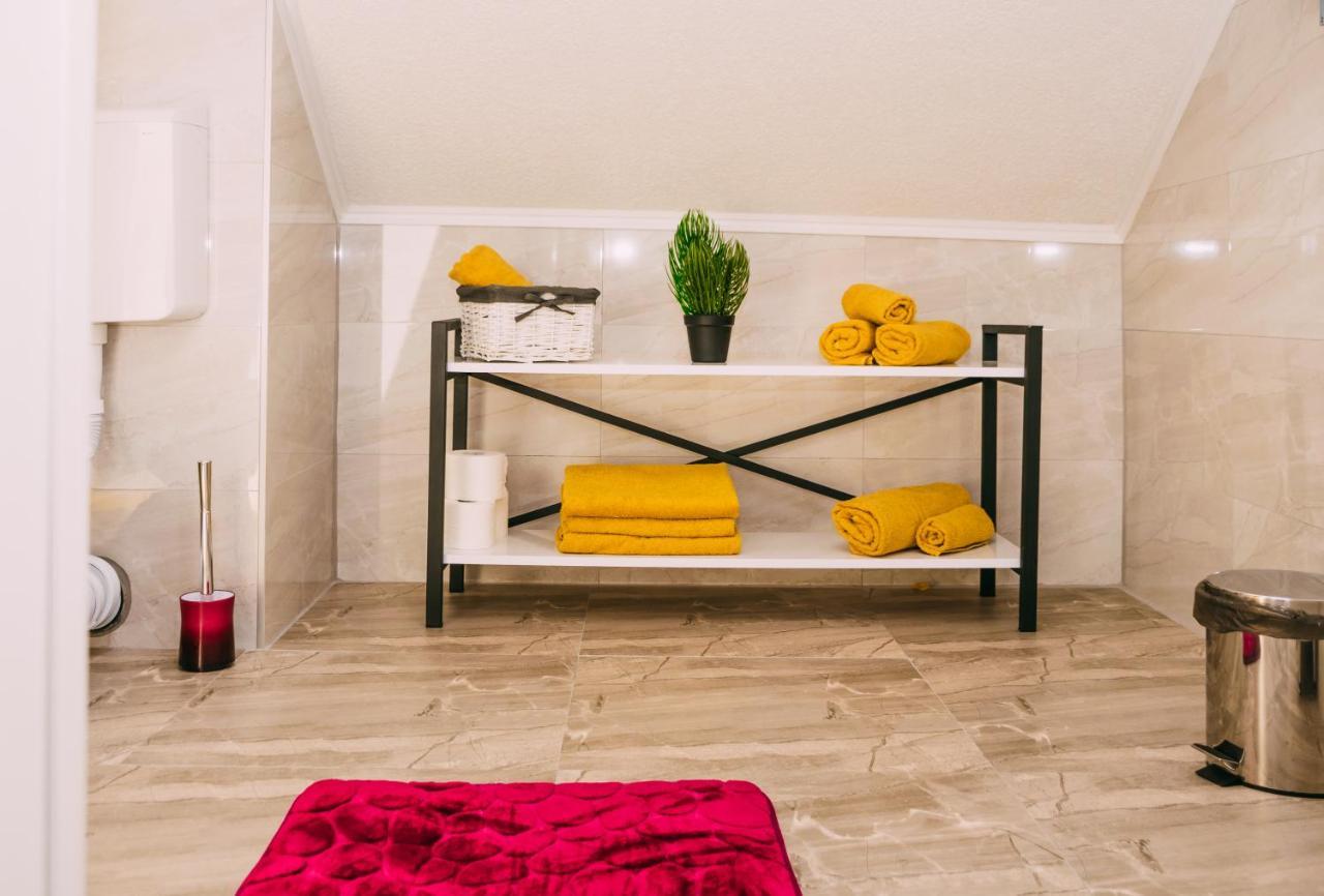 Apartmani Markesic Ramsko Jezero Prozor Kültér fotó