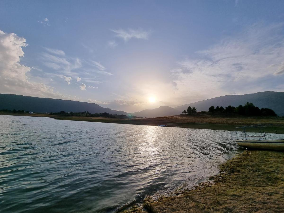 Apartmani Markesic Ramsko Jezero Prozor Kültér fotó
